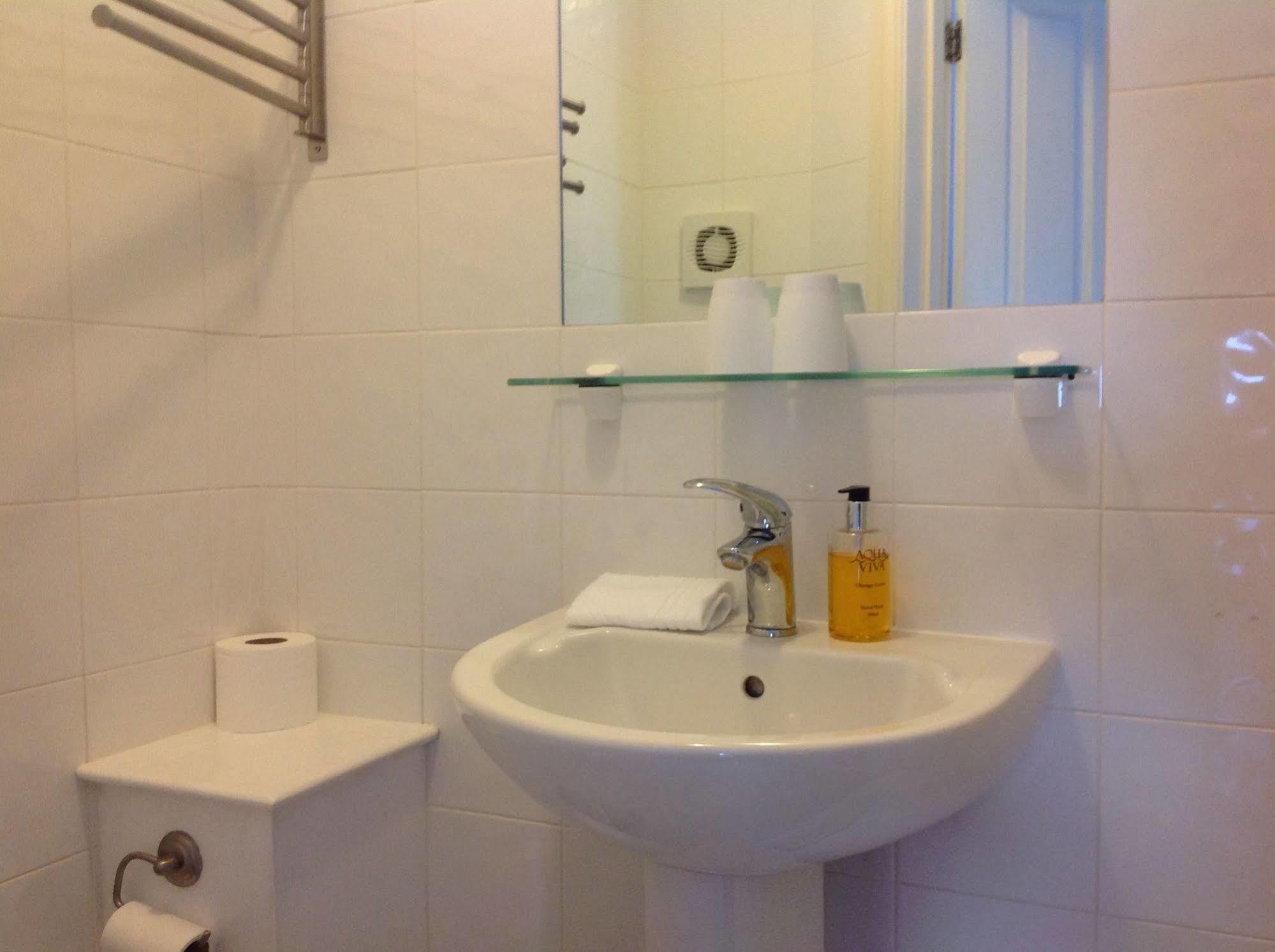 Woodbine City Rooms Эксетер Экстерьер фото